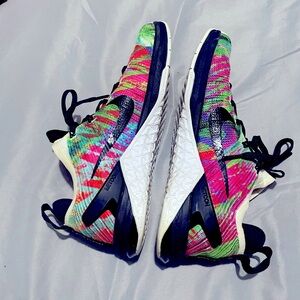 Nike Metcon training shoes (Men’s size US 6, Women’s US 8)